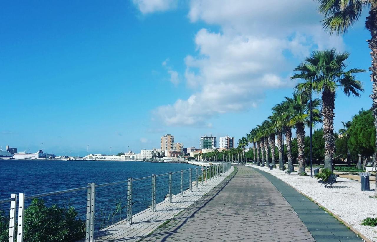 Apartment Vsg25 Nel Centro Di Cagliari Buitenkant foto